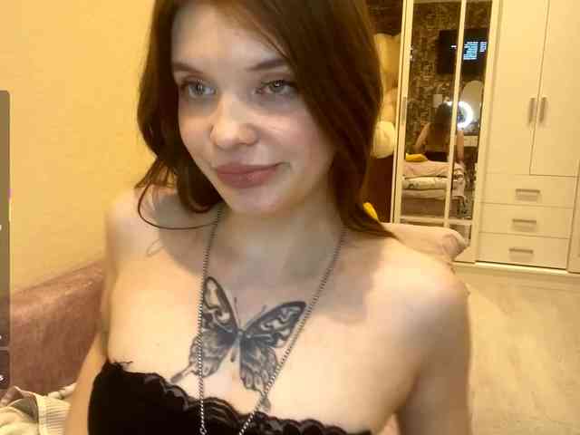 BettieClemence webcam