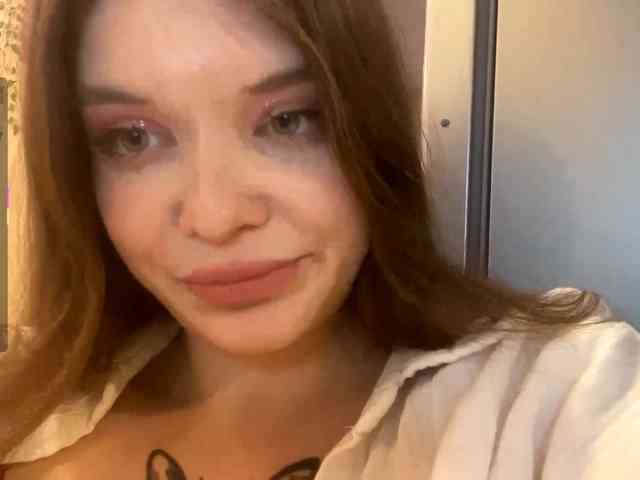 BettieClemence webcam