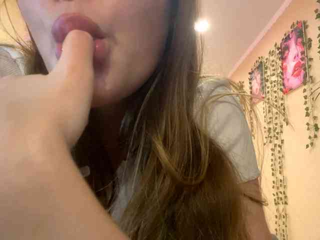 BettieClemence webcam