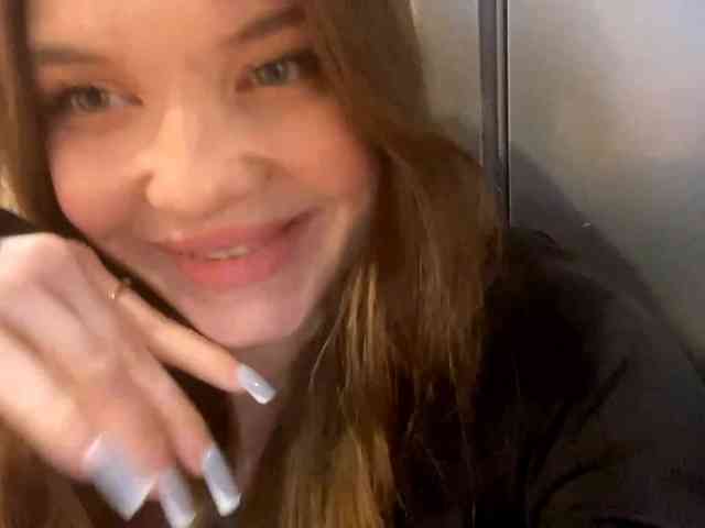 BettieClemence webcam