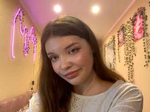 BettieClemence webcam