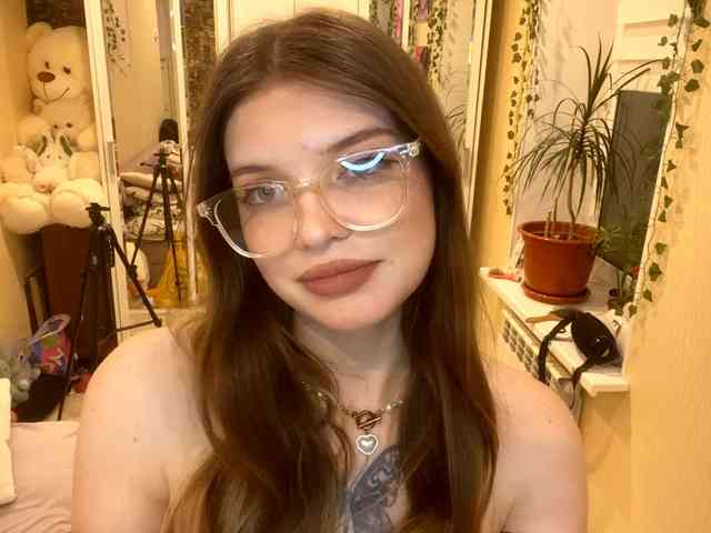 BettieClemence webcam