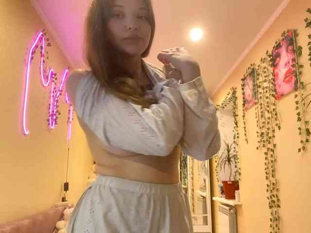 BettieClemence webcam