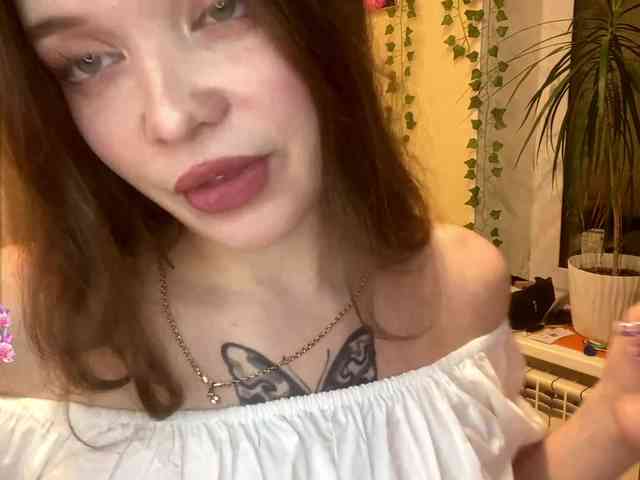 BettieClemence webcam