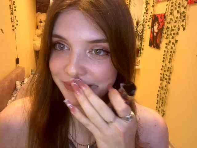 BettieClemence webcam