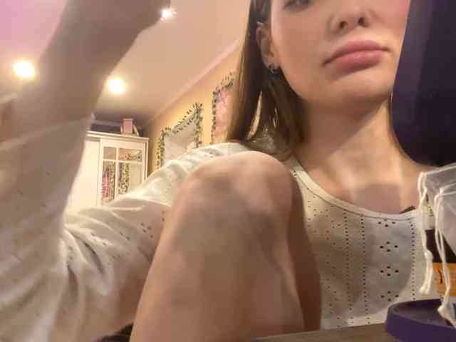 BettieClemence webcam