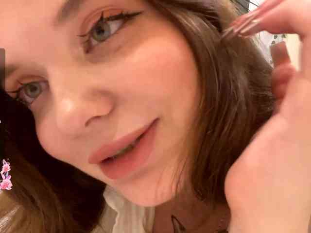 BettieClemence webcam