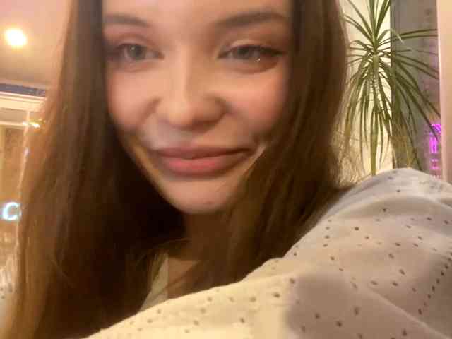 BettieClemence webcam