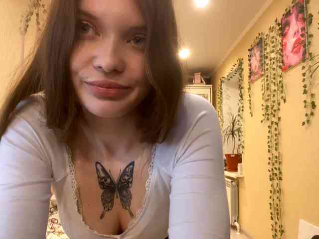 BettieClemence webcam