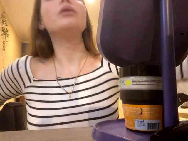 BettieClemence webcam