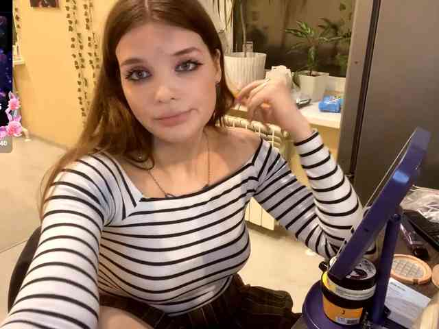 BettieClemence Live Webcam on BongaCams