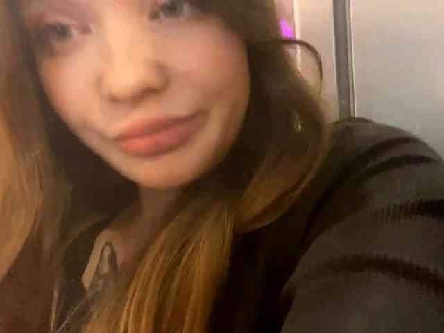 BettieClemence webcam