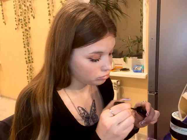 BettieClemence webcam