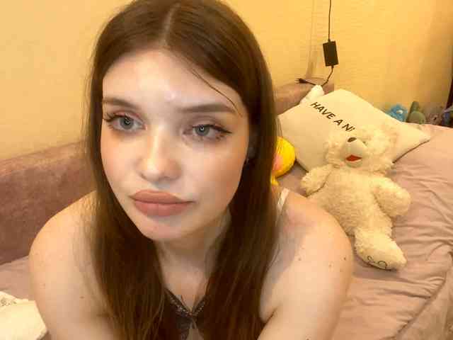 BettieClemence webcam