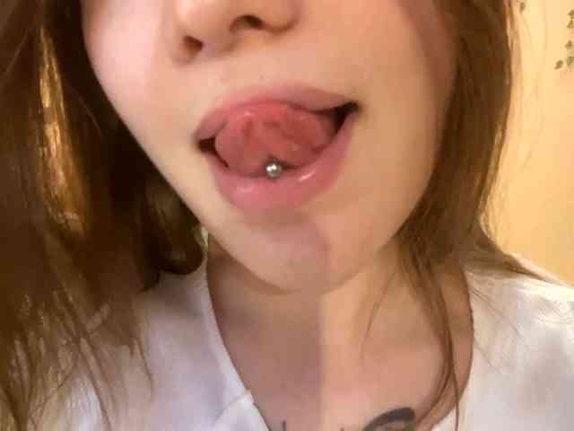 BettieClemence webcam