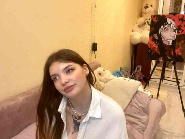 BettieClemence webcam