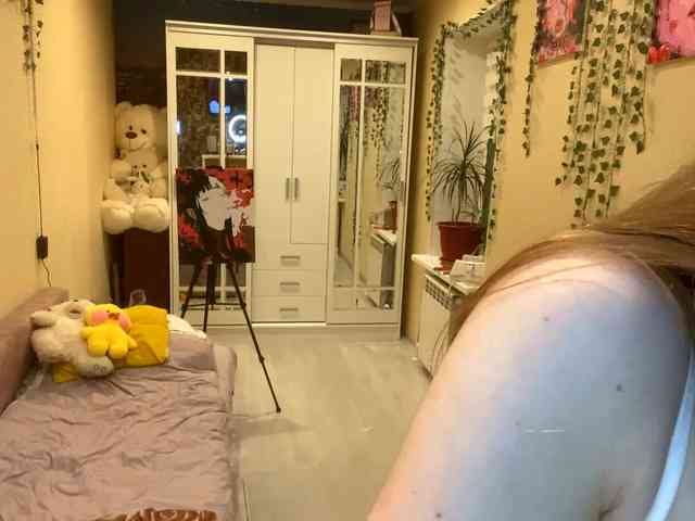 BettieClemence webcam