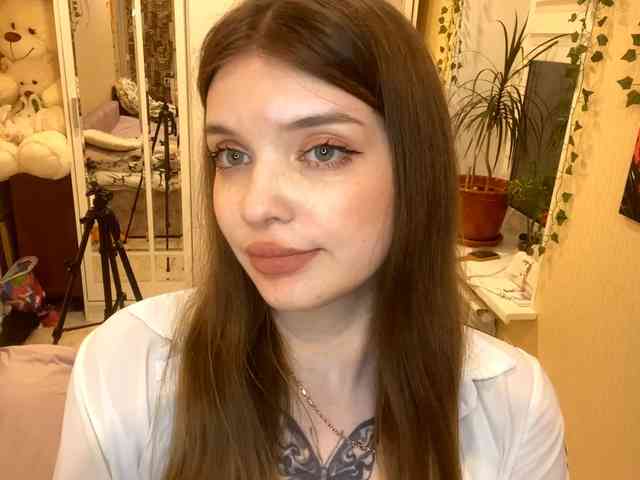 BettieClemence webcam