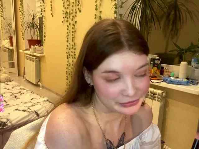 BettieClemence webcam