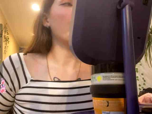 BettieClemence webcam