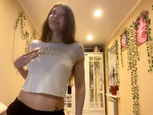 BettieClemence webcam