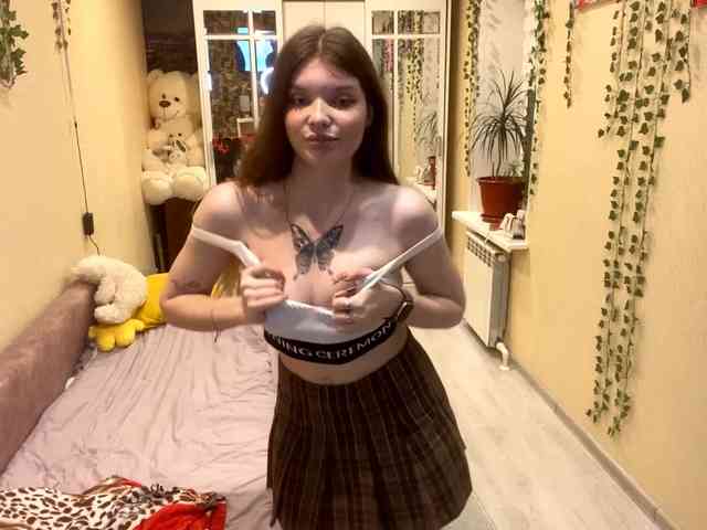 BettieClemence webcam