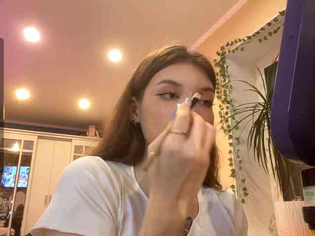 BettieClemence webcam