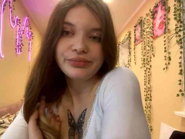 BettieClemence webcam