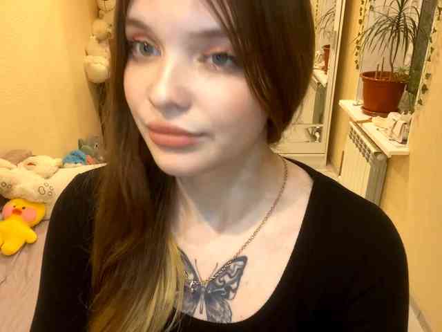 BettieClemence webcam