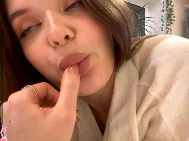 BettieClemence webcam