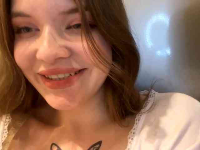 BettieClemence webcam