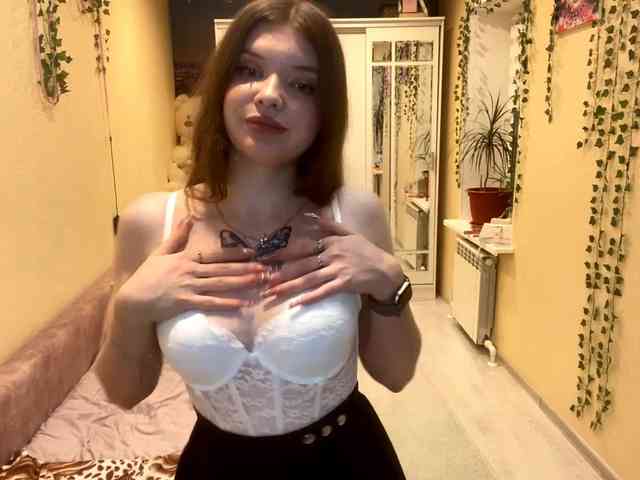 BettieClemence webcam