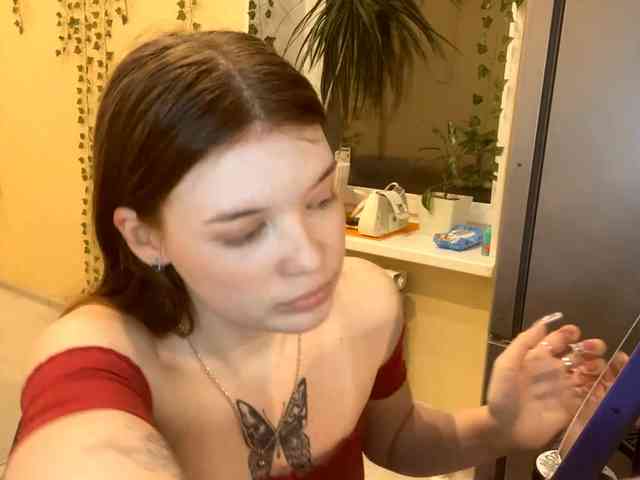 BettieClemence webcam