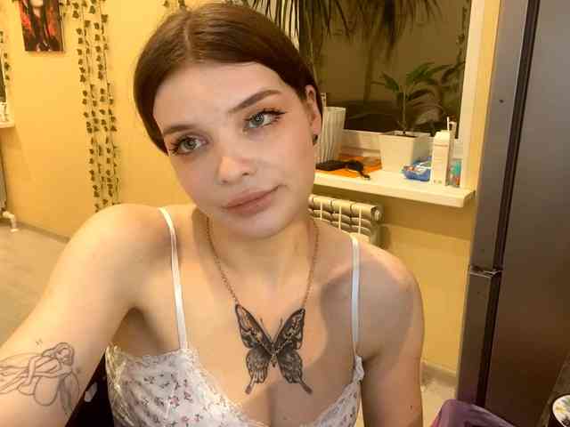 BettieClemence webcam