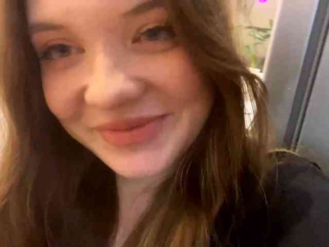 BettieClemence webcam