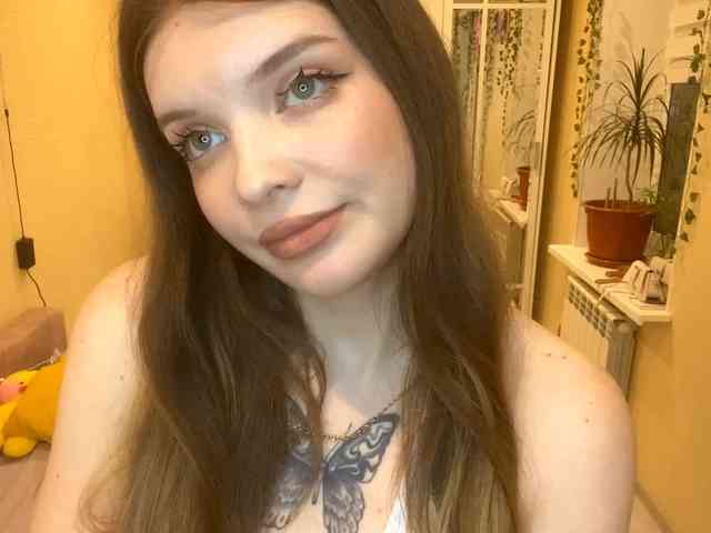 BettieClemence webcam