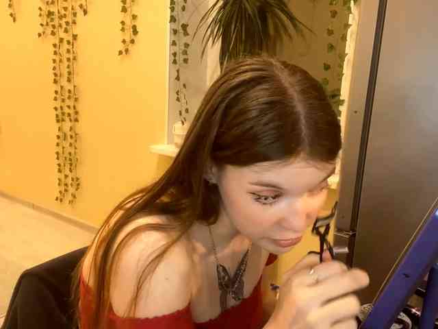 BettieClemence webcam