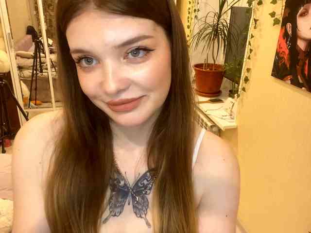 BettieClemence webcam