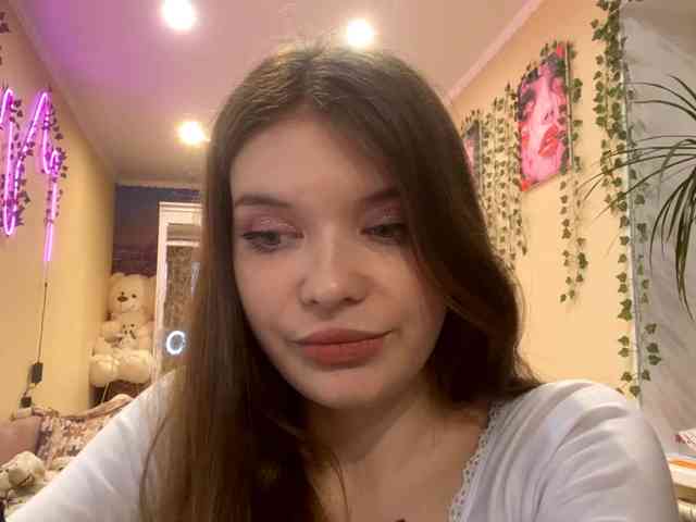 BettieClemence webcam