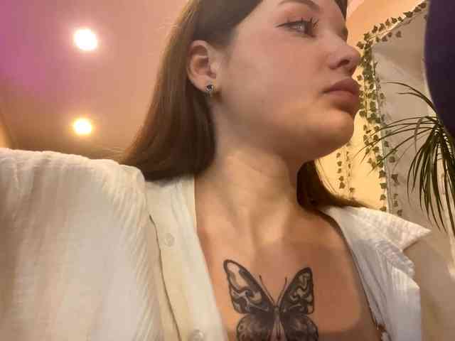 BettieClemence webcam