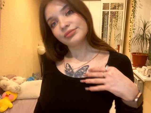 BettieClemence webcam