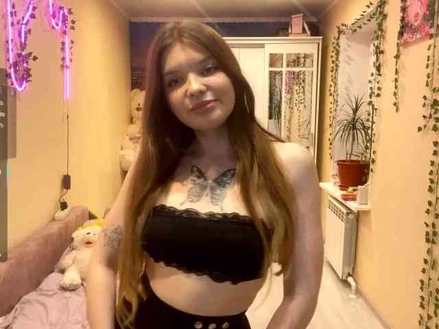 BettieClemence webcam