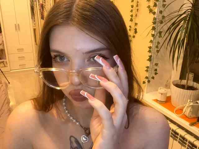 BettieClemence webcam