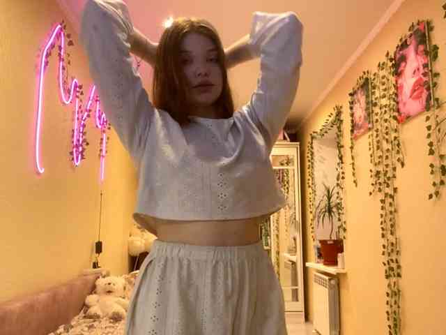 BettieClemence webcam