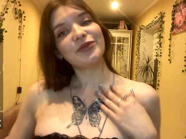 BettieClemence webcam