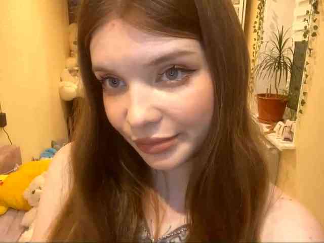 BettieClemence webcam