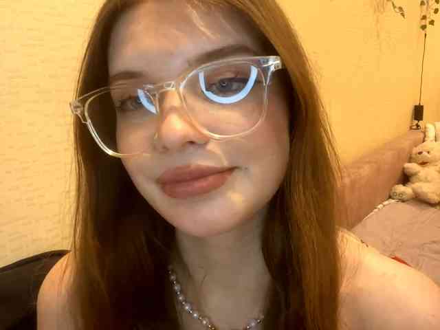 BettieClemence webcam