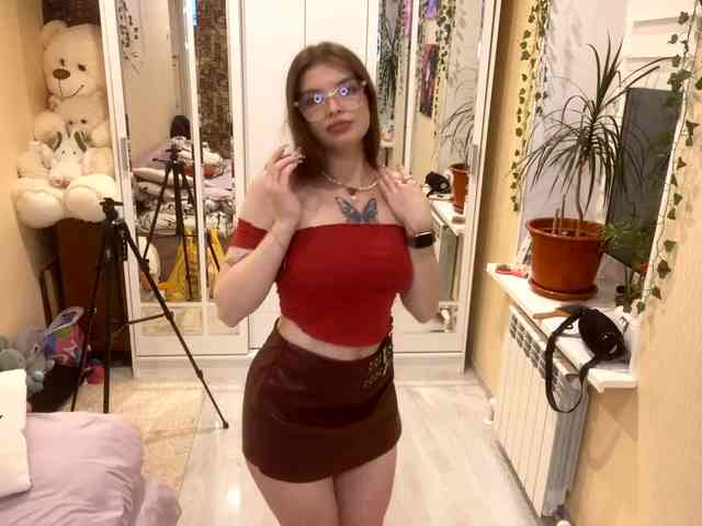 BettieClemence webcam