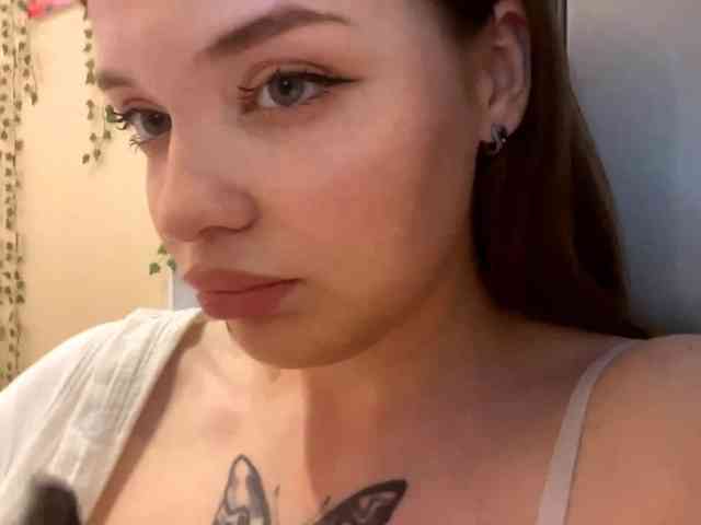 BettieClemence webcam