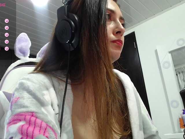 Amylov342's BongaCams show and profile